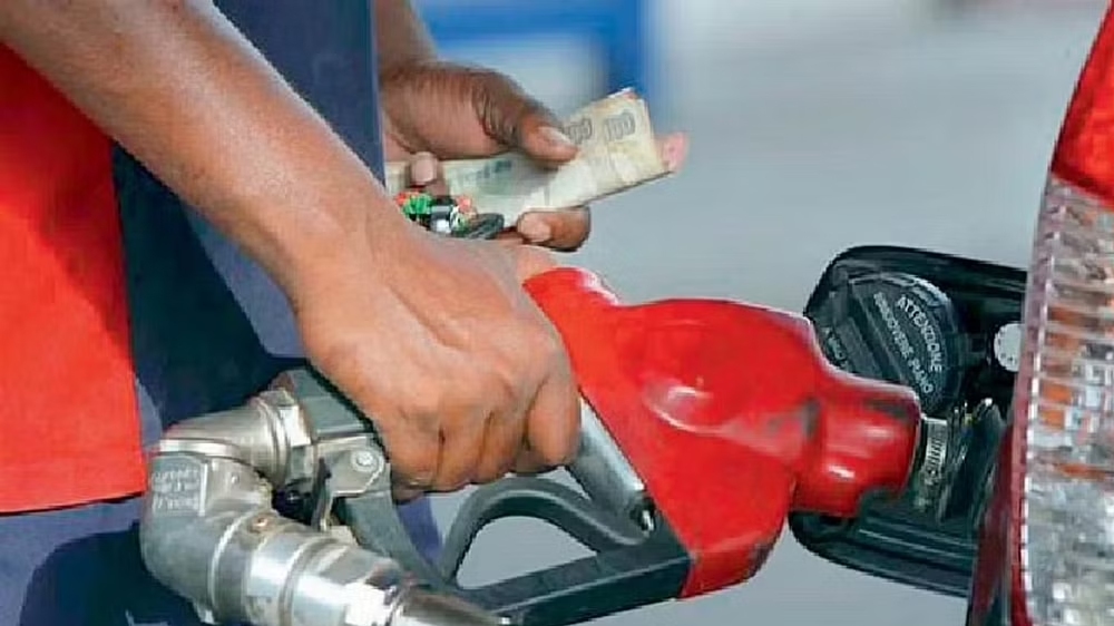 Petrol, diesel prices remain unchanged for 160th day in Chennai