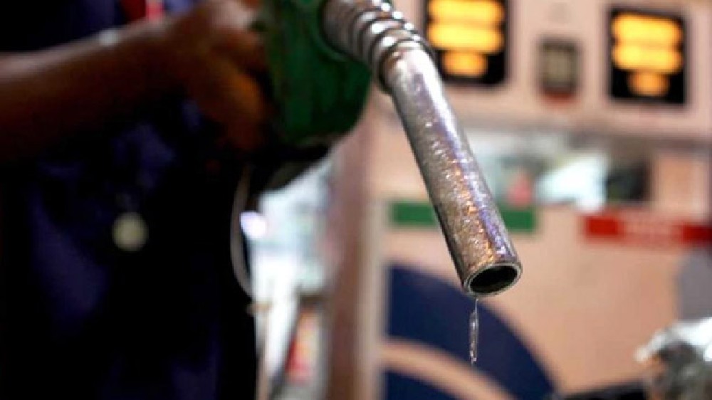 Rs 2 additional excise duty on petrol deferred to Nov