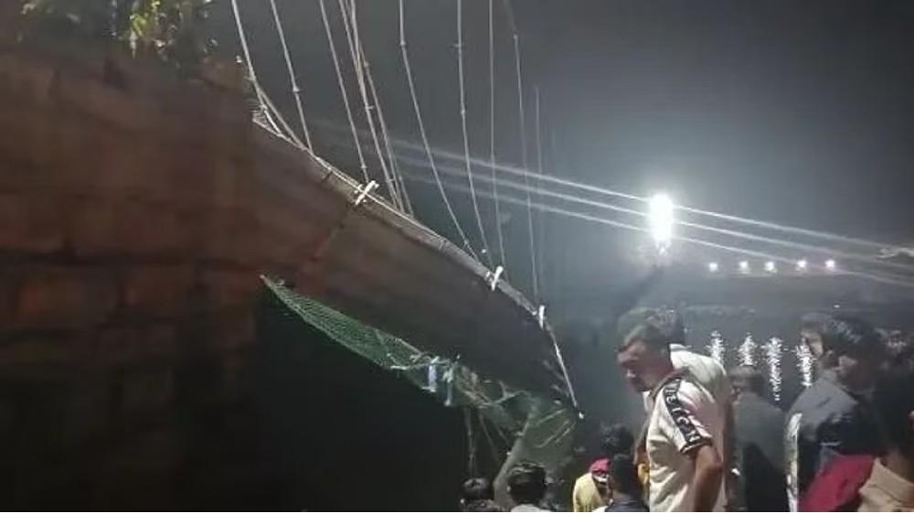 Collapsed Morbi bridge lacked fitness certificate ?