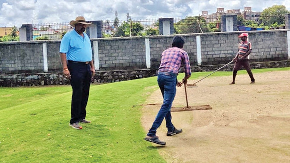 A cut above: giving fairways and greens shape, strength