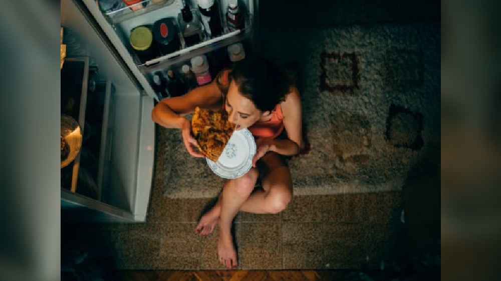 Late-night eating leads to weight gain, diabetes: Study