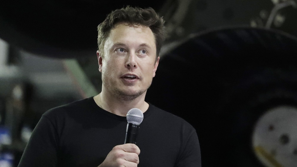 Musk doesn’t seek a “free-for-all hellscape” for Twitter