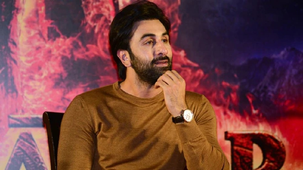 Ranbir Kapoor makes self-deprecating Brahmastra jokes in video