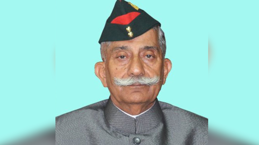 Arunachal governor gives food baskets to adopted TB patients