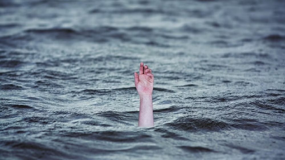 Class 8 girl feared drowned in sea near ECR