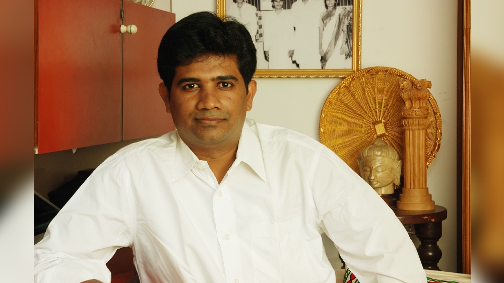 Thousand Lights MLA submits 500-day work report to Stalin