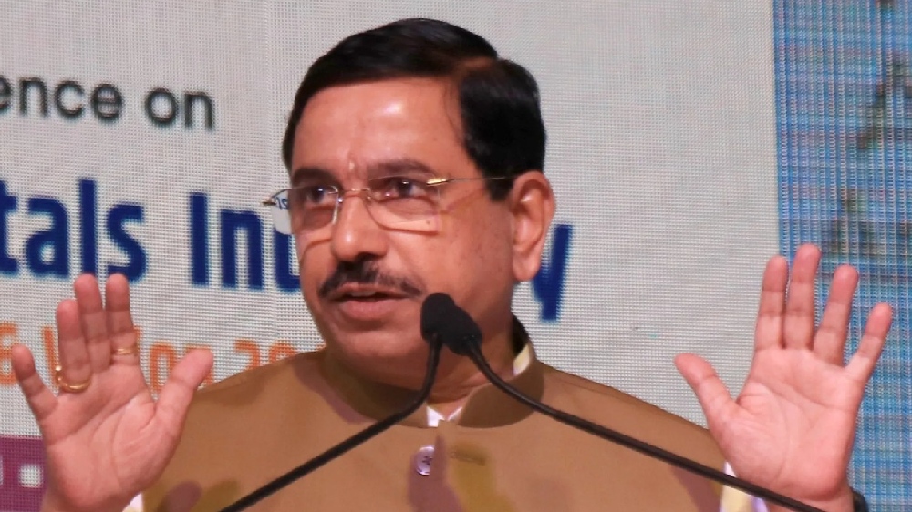 New AICC Prez will be in control of Nehru family: Pralhad Joshi