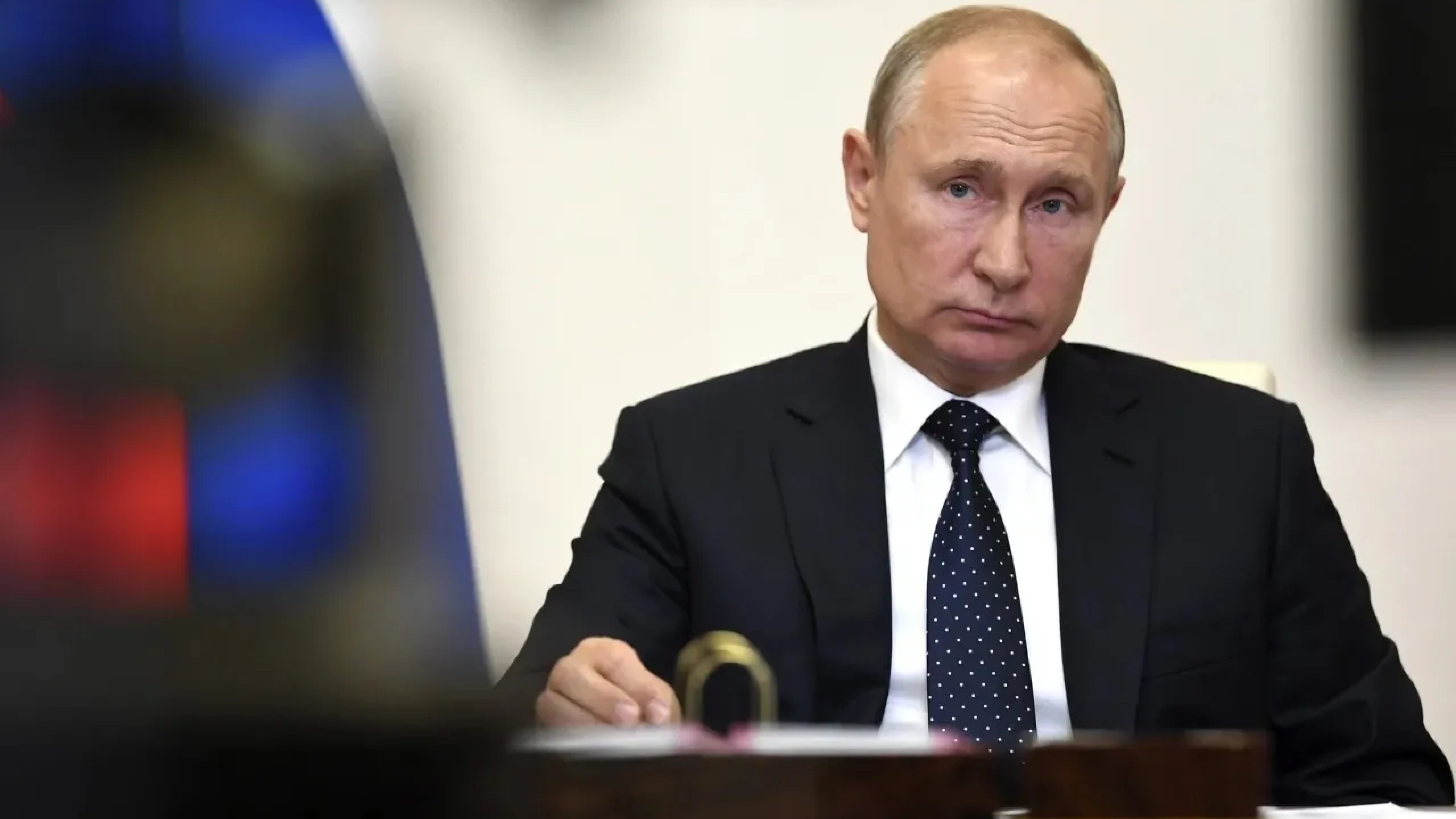 Putin imposes martial law in former Ukrainian regions