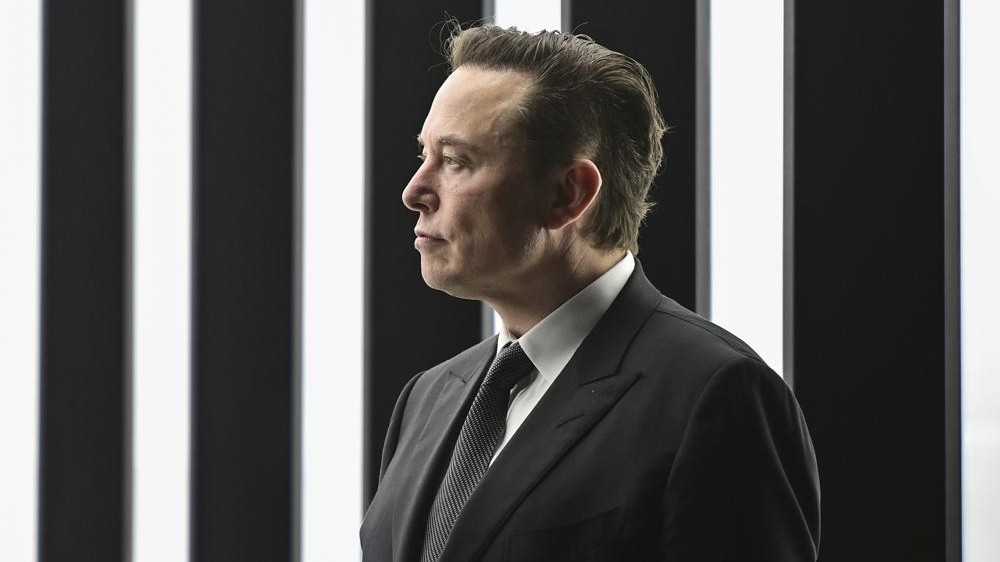 Musk’s plan to end Russian war infuriates Ukraine on Twitter