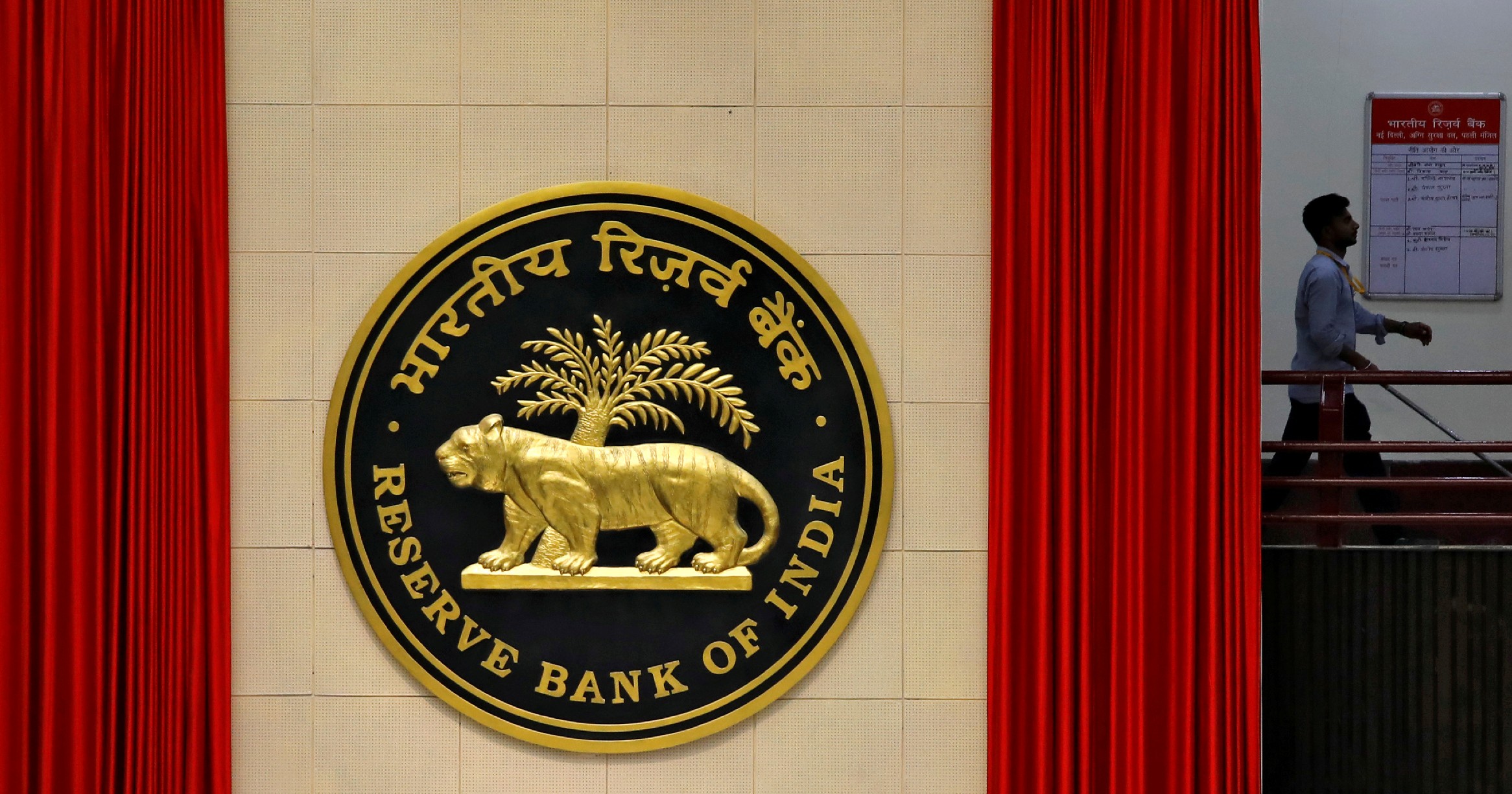 RBI imposes Rs 5 lakh penalty on LIC Housing Finance