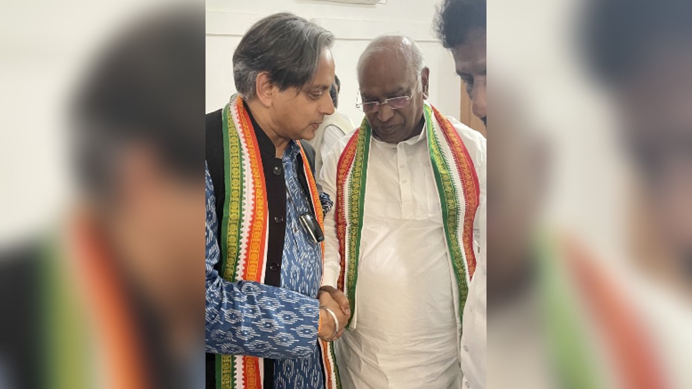 Shashi Tharoor calls on Mallikarjun Kharge after poll results