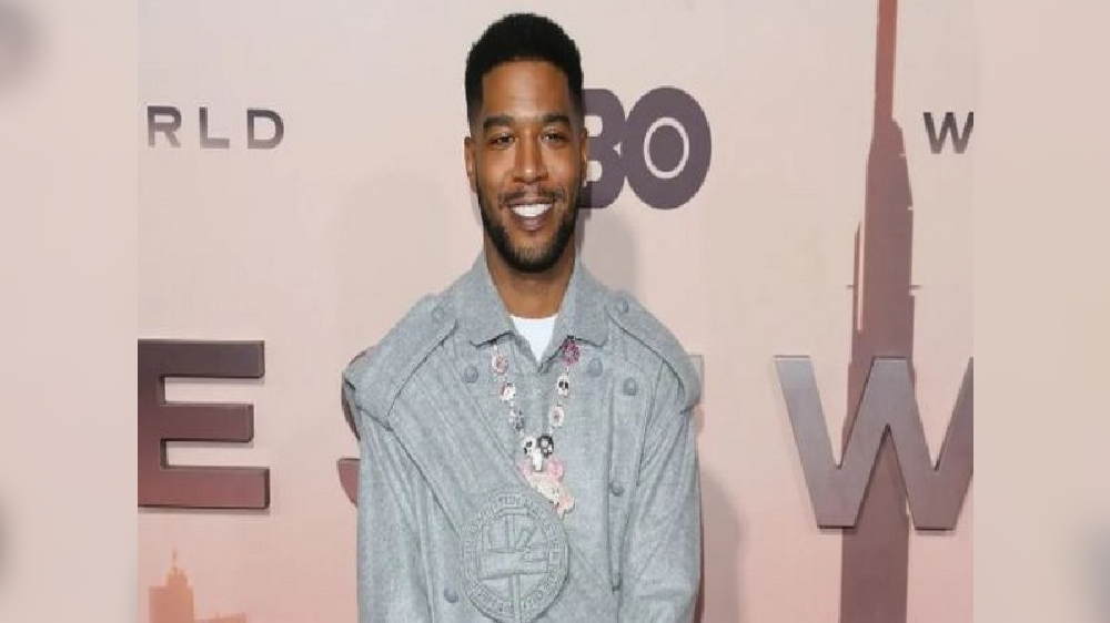 Rapper Kid Cudi taking skateboarding lessons from Tony Hawk