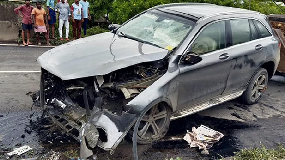 Mistry accident: Co-passenger discharged from hospital