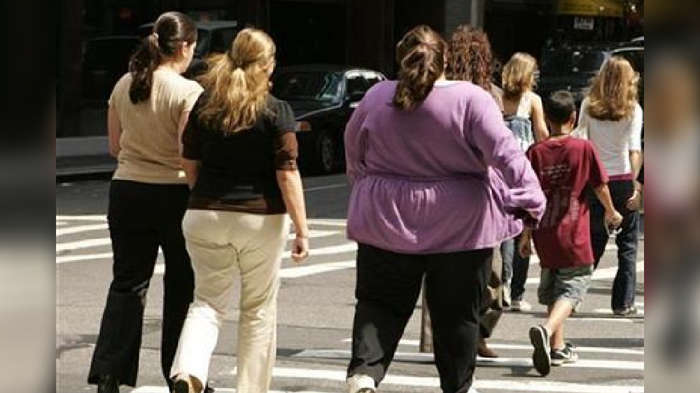 Air pollution shifts the scales in favour of female obesity