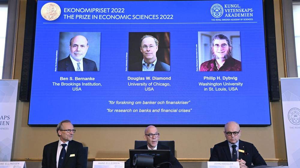 Former Fed chair Bernanke shares Nobel for research on banks Former Fed chair Bernanke shares Nobel for research on banks