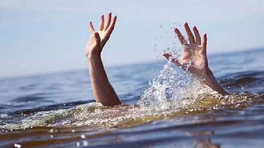 Two school boys drown in Kosasthalayar River