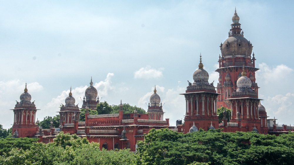 Madras HC: List lawyers of other states practising in TN
