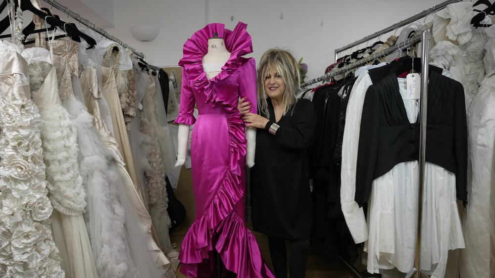 Exploring a memory: Designer re-creates a dress for Diana