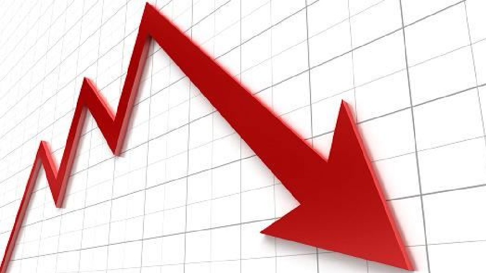 Warren Buffetts firm reports USD 2.7B loss on investment drop