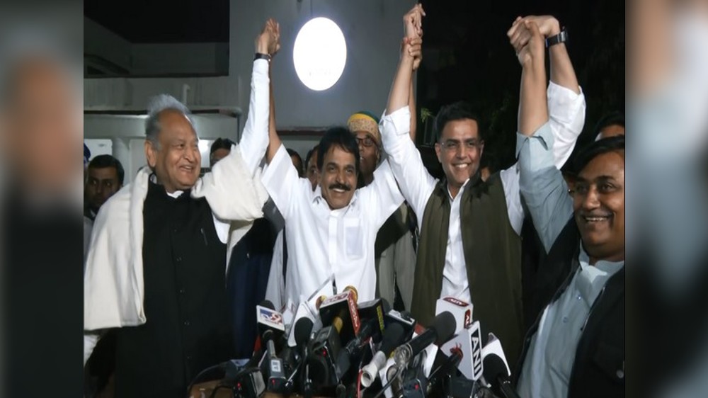 United: Venugopal as Gehlot-Sachin stand together