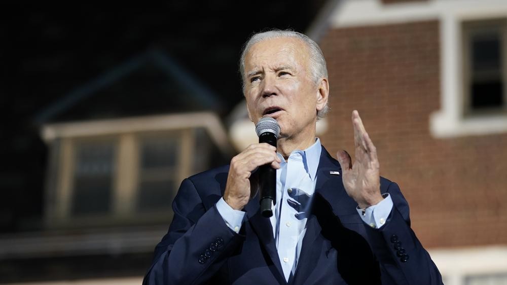 Biden slams GOP while Trump urges voters to reject Democrats