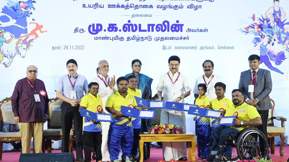 Stalin honours medal-winning TN athletes
