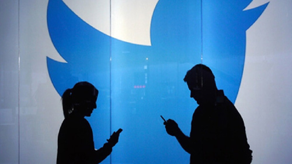 Twitter pauses official labels on select accounts