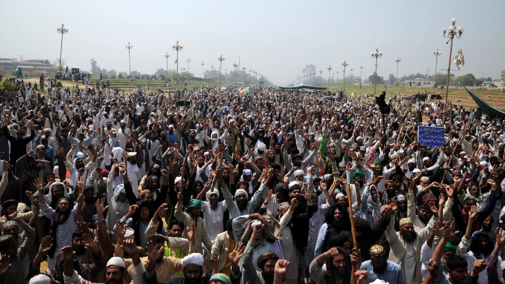 PTI supporters continue protest in Islamabad