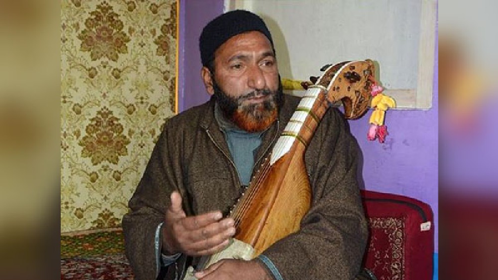 Traditional Sufi singer Noor Mohammads song storms internet