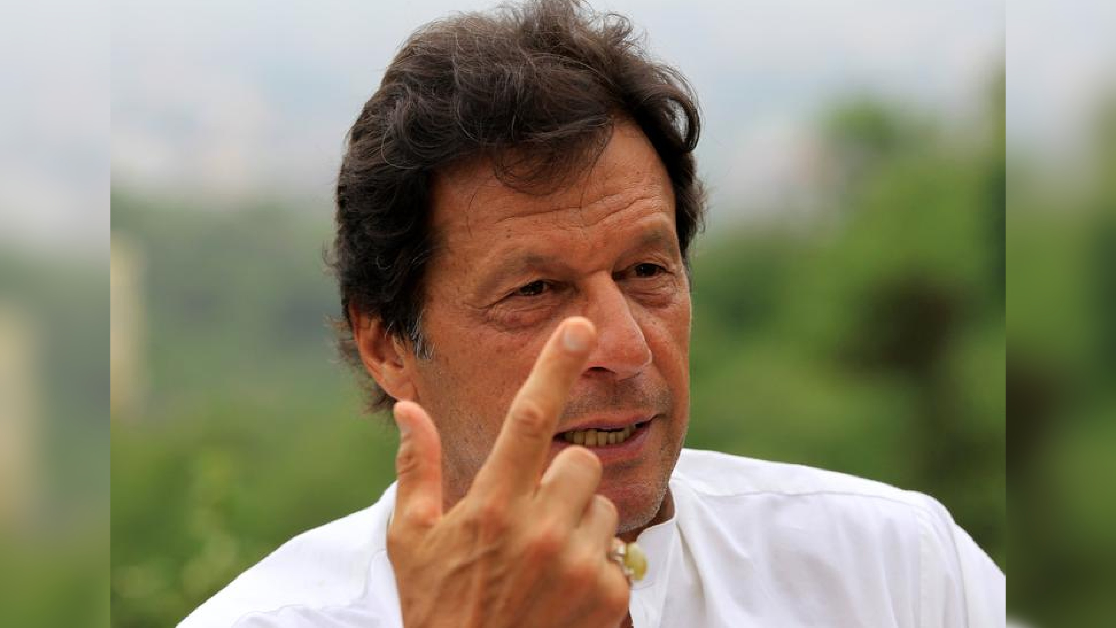 Act now to stop abuse of power: Imran in a letter to Prez Alvi