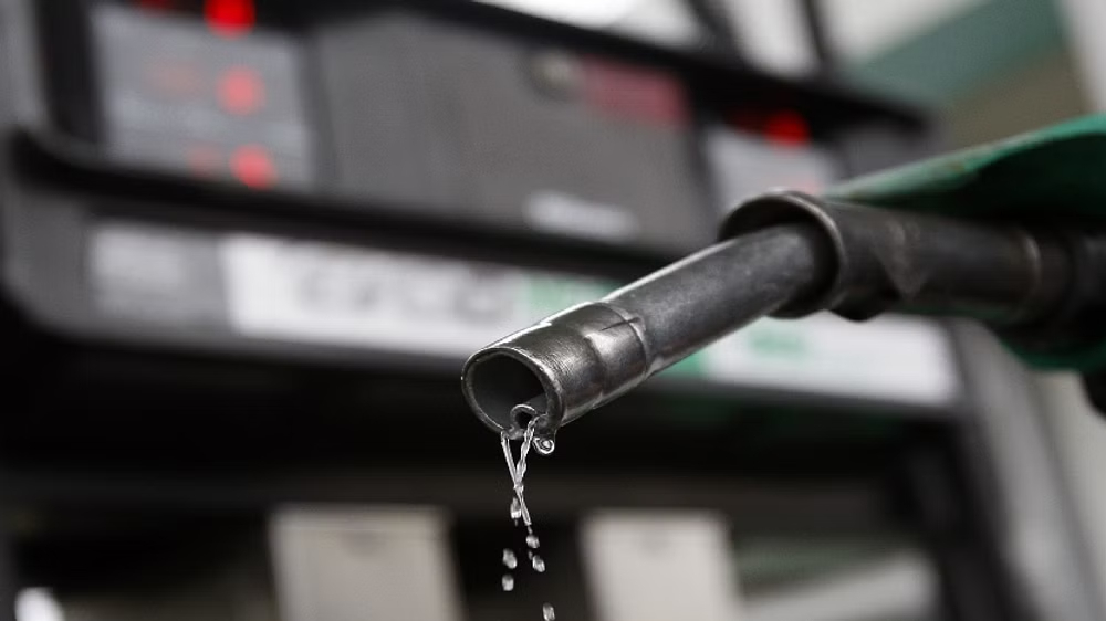 Petrol, diesel prices remain unchanged for 181 day in Chennai