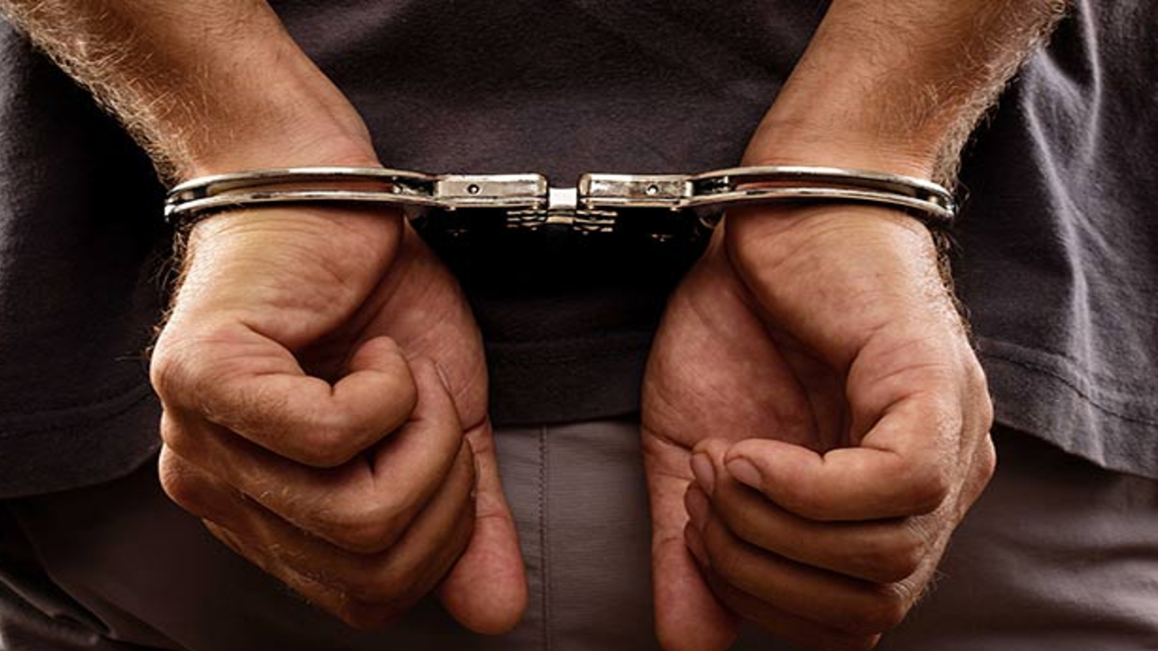 CBI arrests two CGST officials in Gujarat for demanding bribe