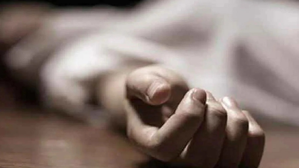 Woman slits neck after police object to affair with girl