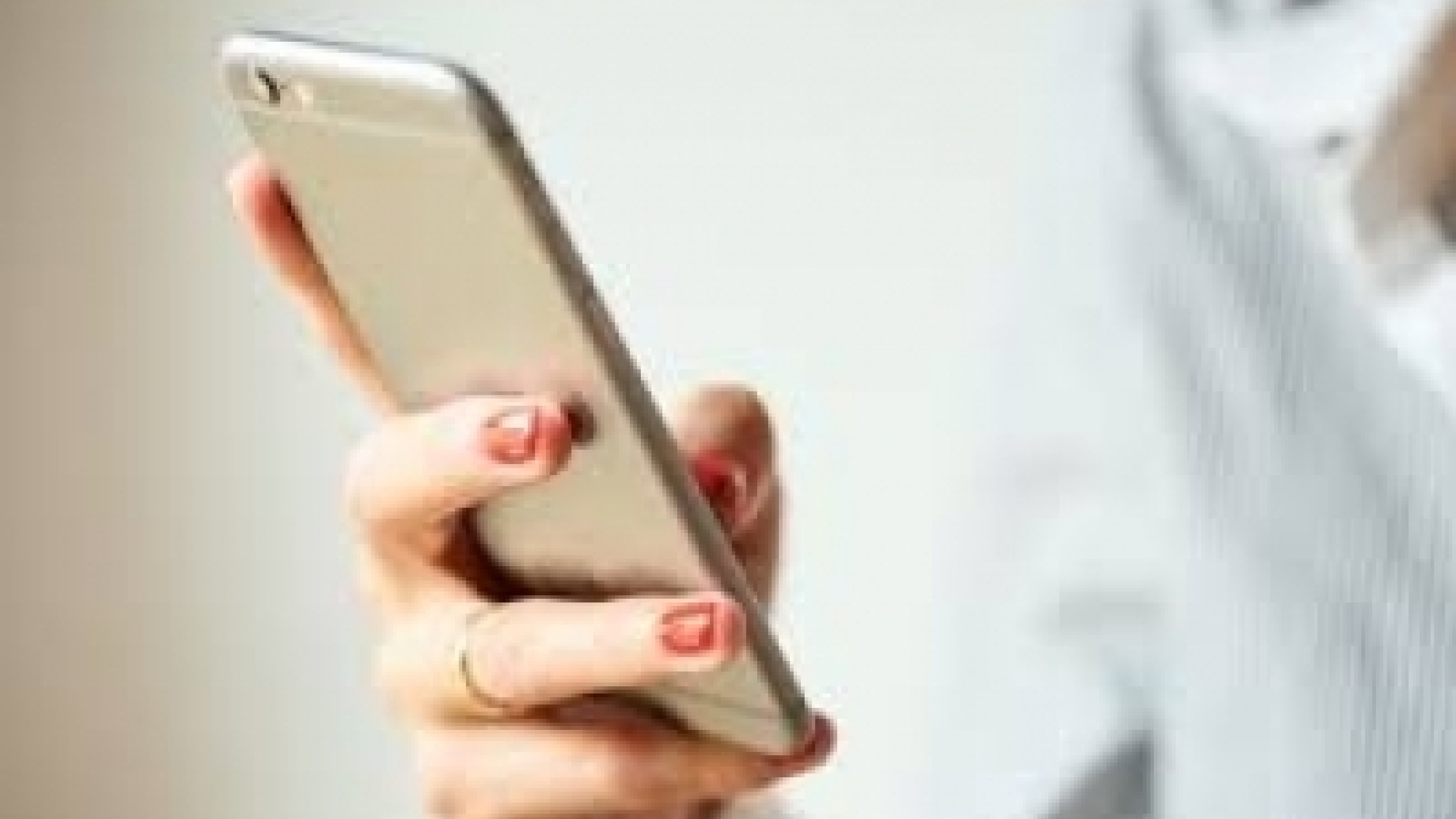 India smartphone market declines 11% to reach 45 mn units in Q3