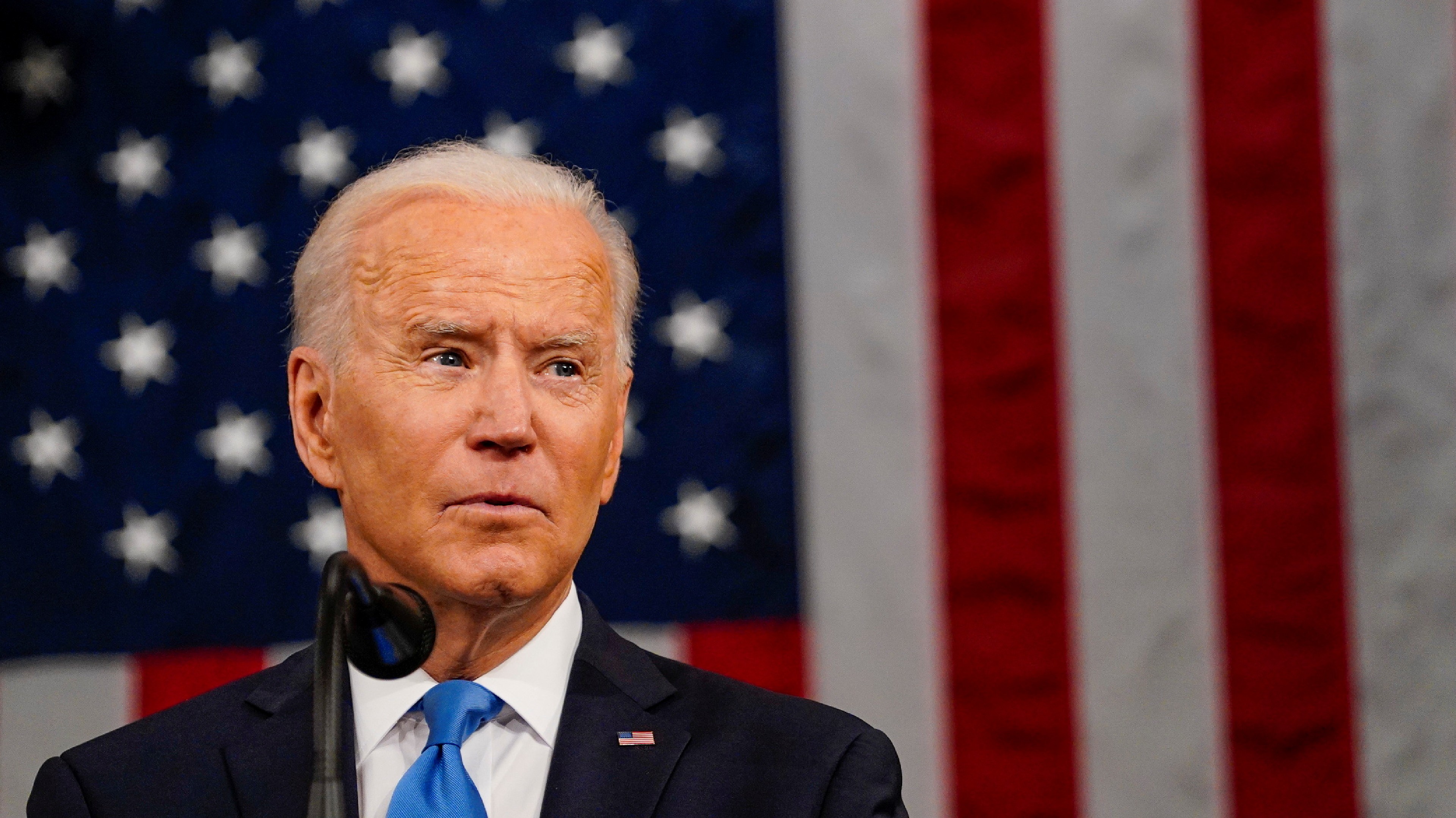 Biden looks to build floor for China relations in Xi meeting