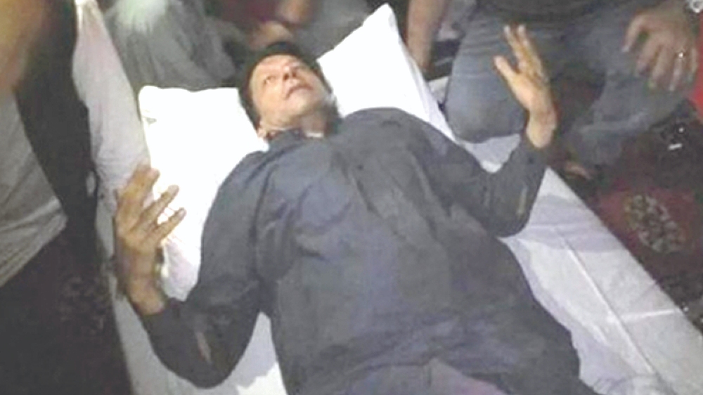 Old photos of Imran shared as that of Nov 3 attack
