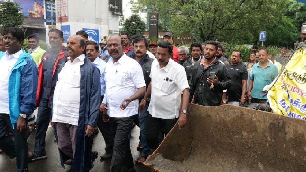 Not a drop of water will stagnate on Saidapet Bazaar street: Velu