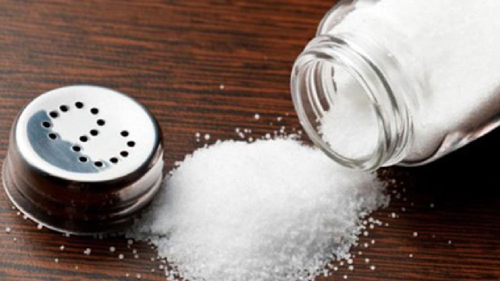 Shaking less salt on food could reduce heart disease risk
