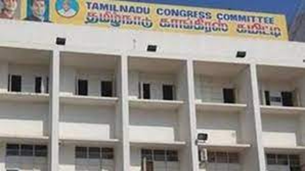 Congressmen come to near blows at Sathyamurthy Bhavan