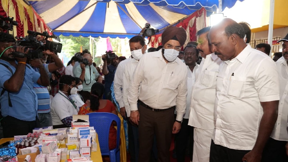 Ma Su, KN Nehru inaugurates monsoon spl screening camp in Chennai Ma Su, KN Nehru inaugurates monsoon spl screening camp in Chennai