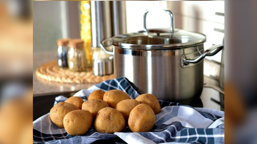 Study suggests potatoes can be part of healthy diet Study suggests potatoes can be part of healthy diet