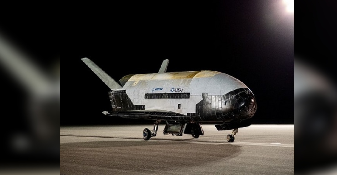 US space plane lands after 908 days in orbit US space plane lands after 908 days in orbit