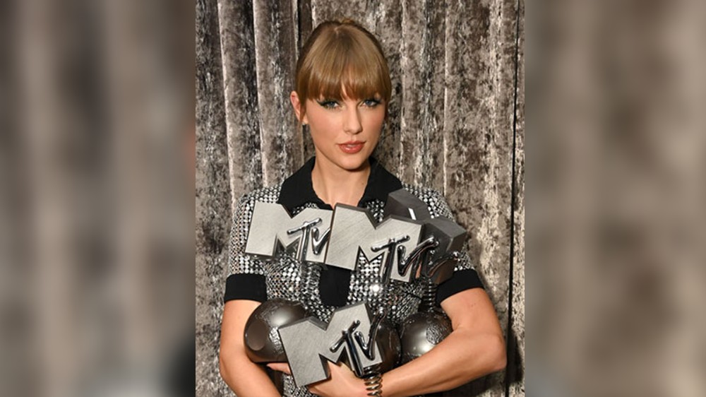 Taylor Swift sweeps EMA with four awards, thanks fans