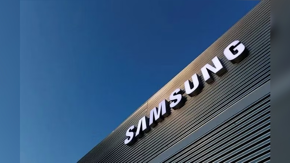Samsung expects Apple to launch its first foldable device in 2024