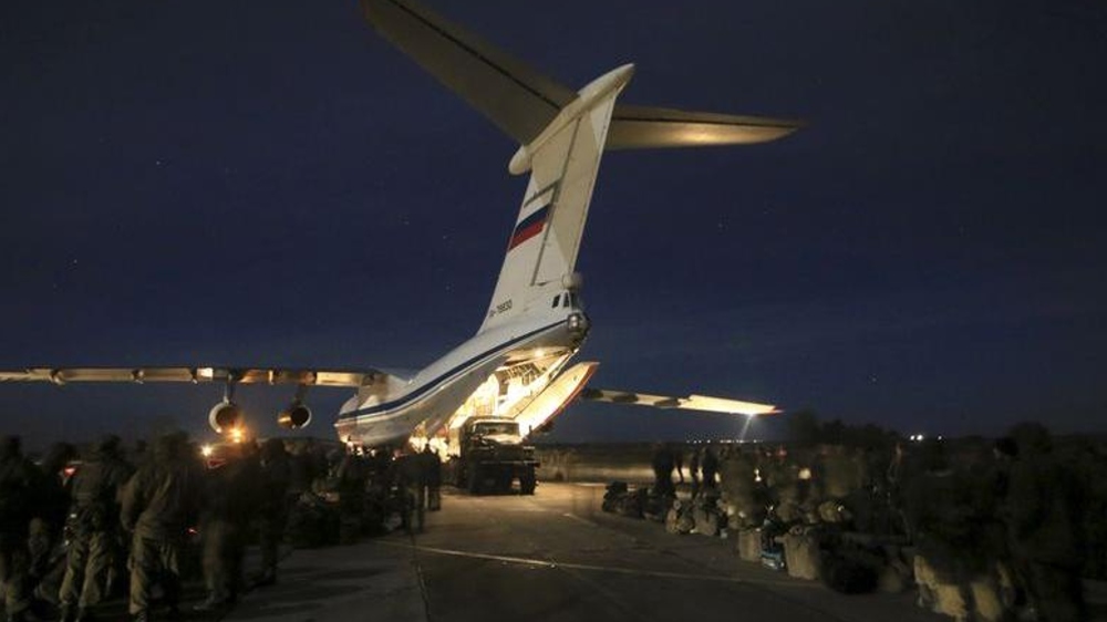 Ukrainian servicemen freed in prisoner swap with Russia