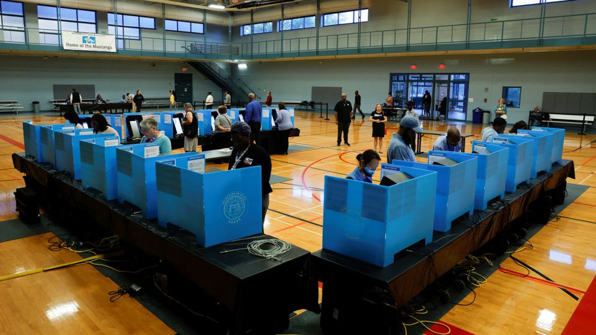 Midterm analysis: America just dodged a political arrow