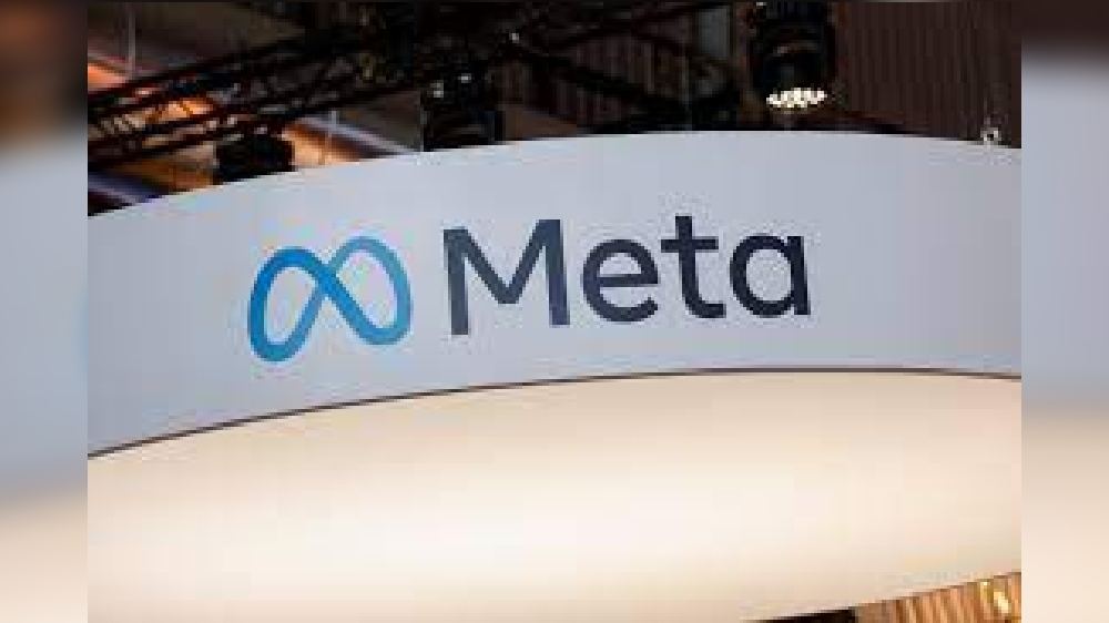 Meta plans to shut down Portal, smartwatches projects