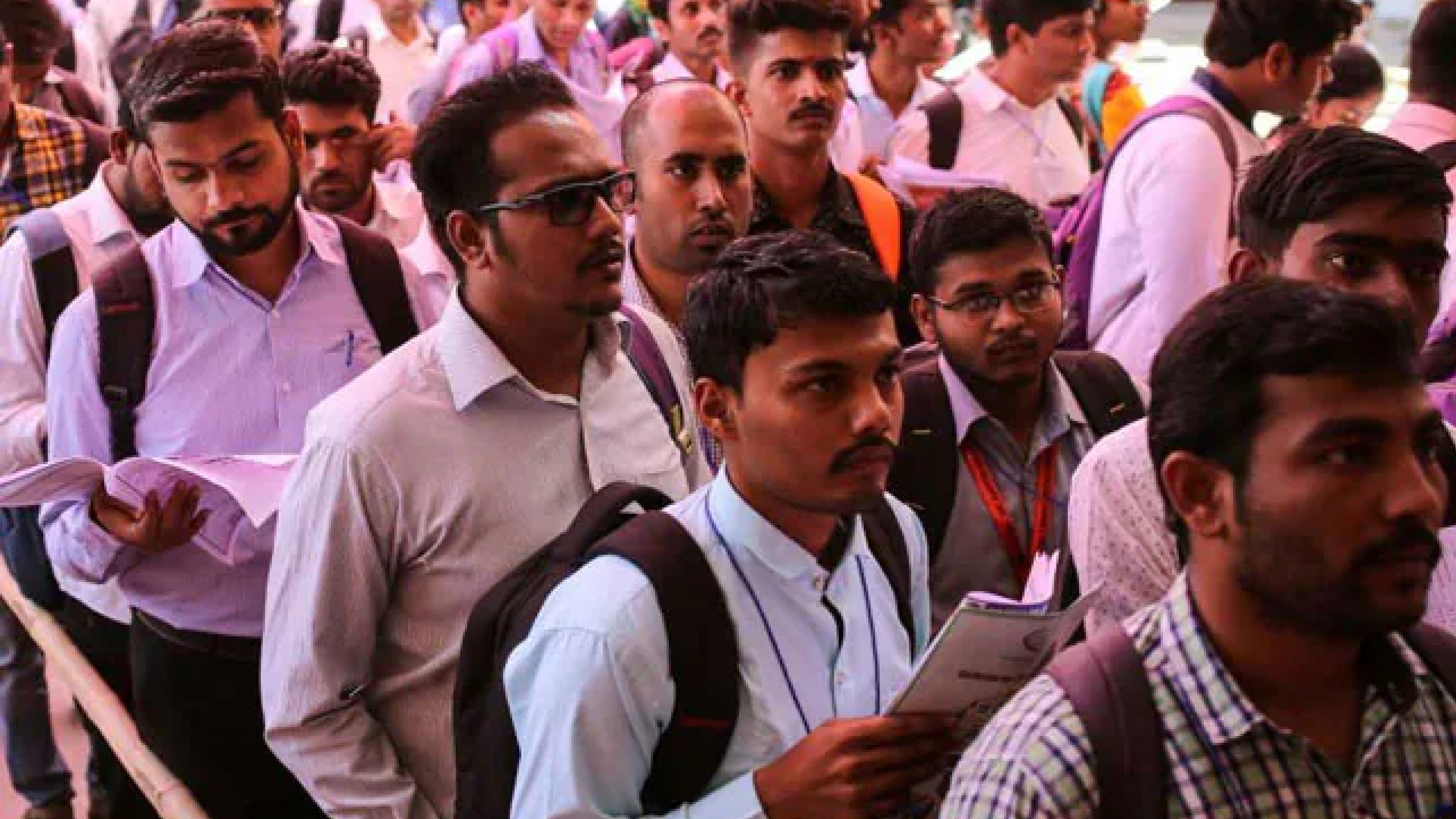 Indias unemployment rate eases to 7.2 in second quarter