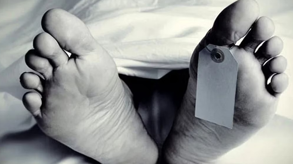 Couple working in Mangadu Municipality found dead in house