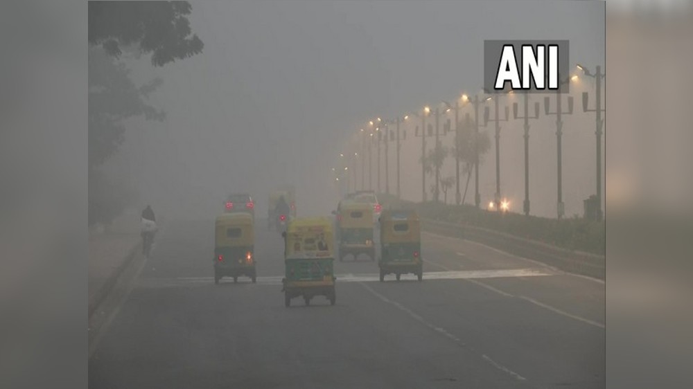 Dense fog, low visibility engulf North India